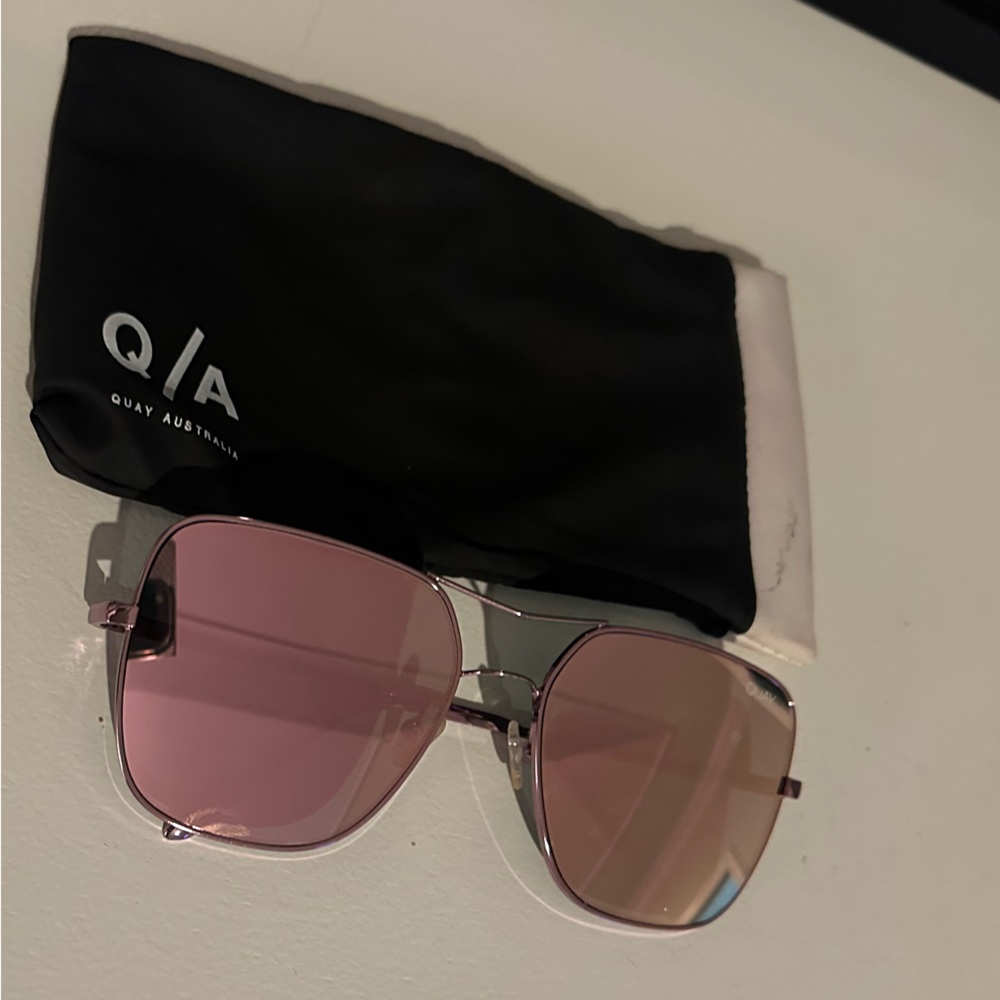 Quay Australia - Stop and Stare Sunglasses - Pink Metal